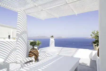 Trieris Villa & Suites - 19