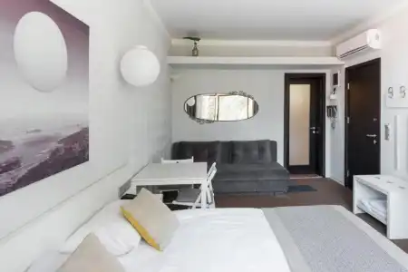 Delight Deluxe and Spa - 49