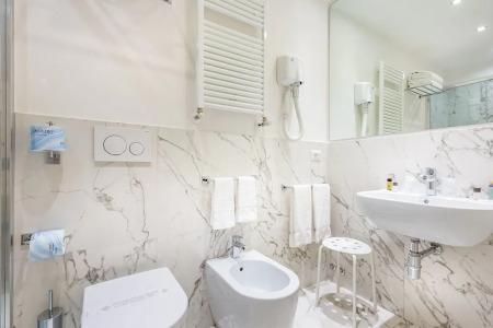 Ungherese Small Luxury - 101