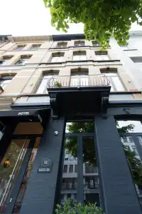 A Place - Boutique Emile - 0
