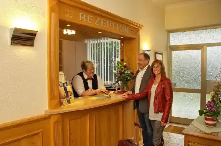 & Restaurant Kaiserhof - 13