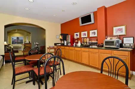 Pleasant Inn - 17
