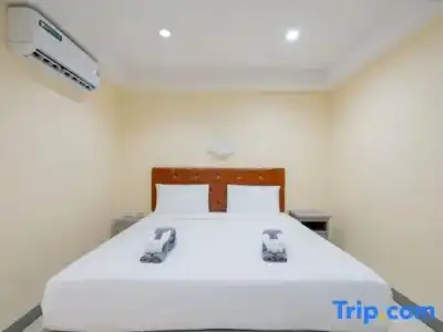 Square One Patong - 50
