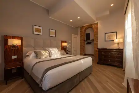 Donati Luxury Tower Suites - 3