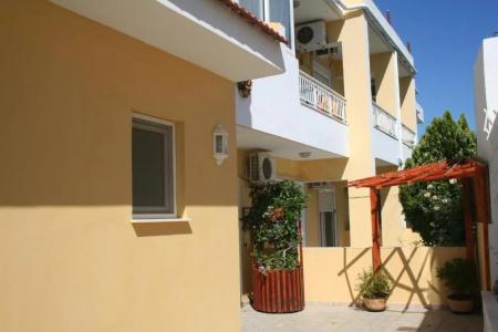 Pantheon Deluxe Apartments - 31