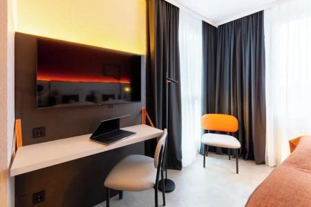 Holiday Inn - the niu, BLADE SOLINGEN by IHG - 32