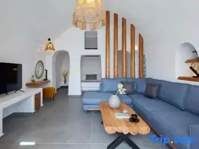 Allure Breeze Suites - 213