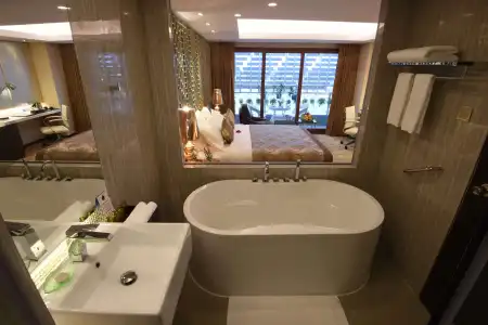 Best Western Chinatown - 51