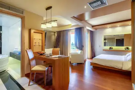 Oasis Apartments - 61