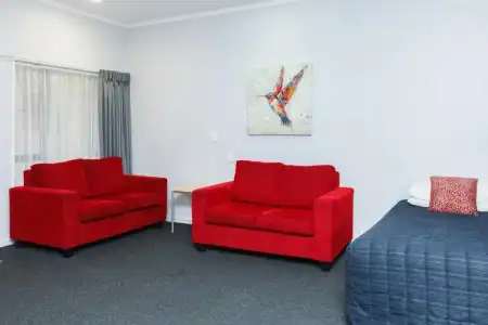 Aubyn Court Spa Motel - 52