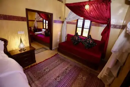 Riad TOYOUR - 112