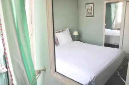 Hôtel de France - 52