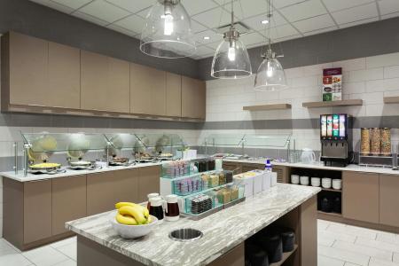 SpringHill Suites Orlando at Millenia - 24