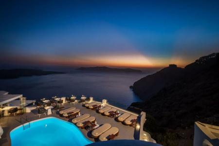 Sun Rocks Boutique | Caldera View Suites & Sunset Dining Experience - 12