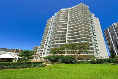 The Crest Apartments - - 19