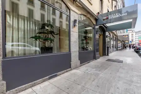 Le Square - 0