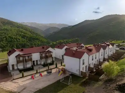 Motives Inn - 163