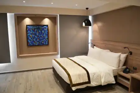 Ambassador, a Boutique - 23