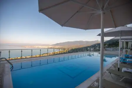 Belvedere - 36