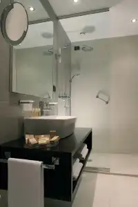 Bellevue & Resort - 8