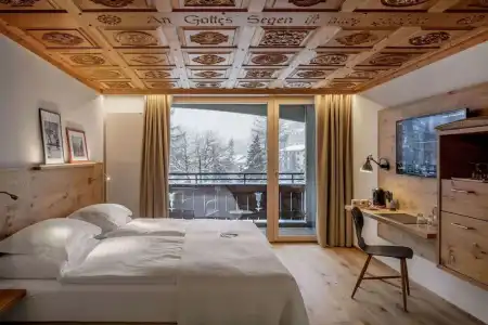 Swiss Alpine Allalin - 53