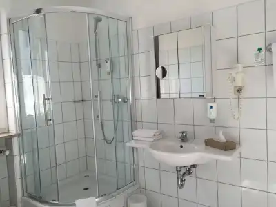 zur Börse - 6
