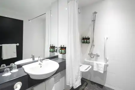 Crowne Plaza London - Docklands by IHG - 7