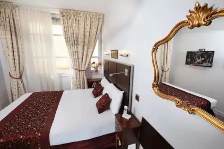 Hôtel des Célestins - 17