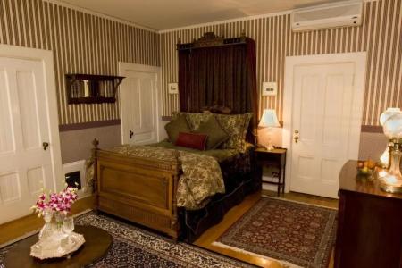 The Bissell House Bed and Breakfast - 18