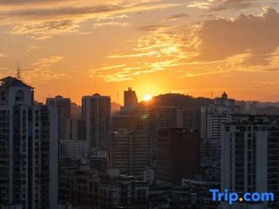Jinhuayue International - 127