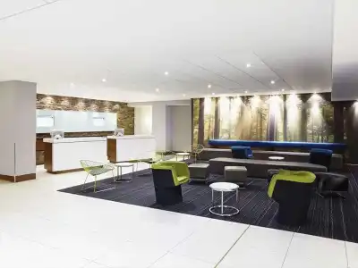 Novotel London West - 19