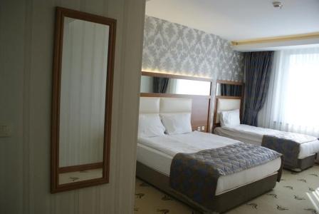 Carmine Otel - 2