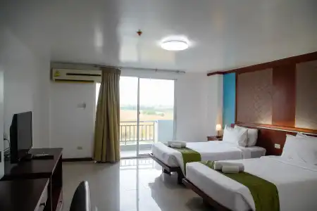 Convenient Grand (SHA Extra Plus) - 3