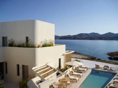 White Pebble Suites - 14