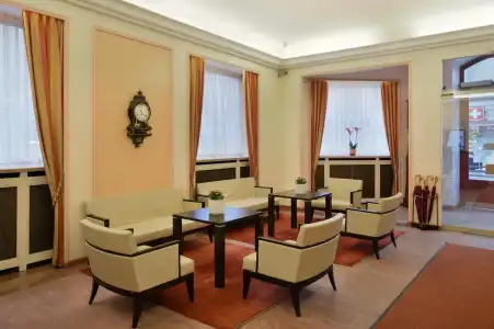 Hôtel International & Terminus - 17