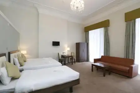 Hyde Park Boutique - 34