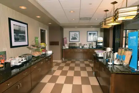 Hampton Inn Springfield-Southeast - 22