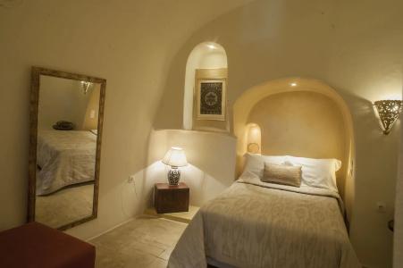 Heliophos Boutique Caves - 2