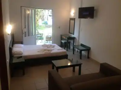 Kyriaki - 18