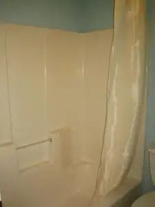 Pinn Road Inn and Suites - 12