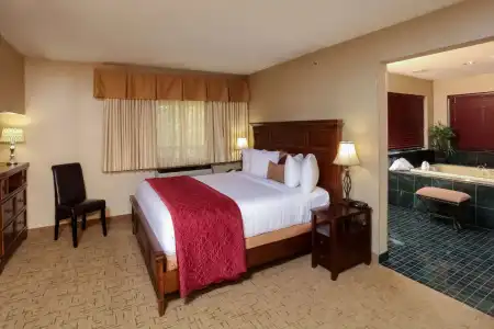 Quality Inn Oakwood - 5