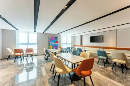 Holiday Inn Express Hangzhou Huanglong - 14