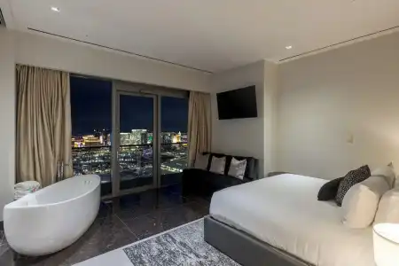 Beautiful Palms Place Suite - 338