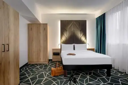 Ibis Styles - 55