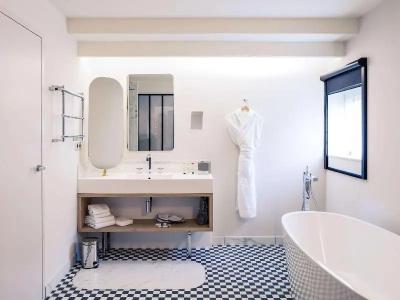 Mercure Nantes Centre Gare - 65
