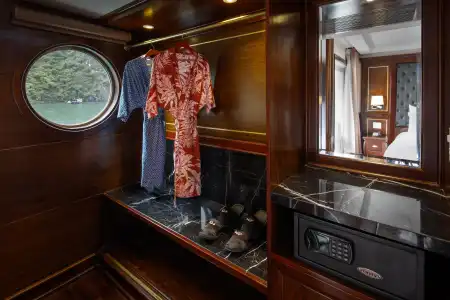 Paradise Elegance Cruise - 1