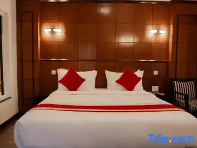 Waterfront Resort by KGH Group - 34