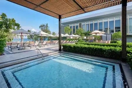 Four Points by Sheraton Phuket Patong Beach Resort - 18