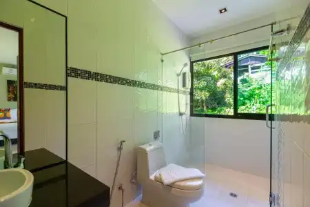 Rossarin Sea View Patong - 25