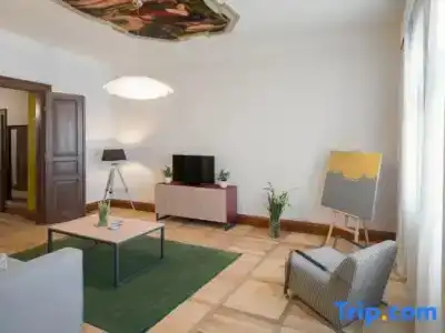 Art House Apartments by Adrez Living - 37